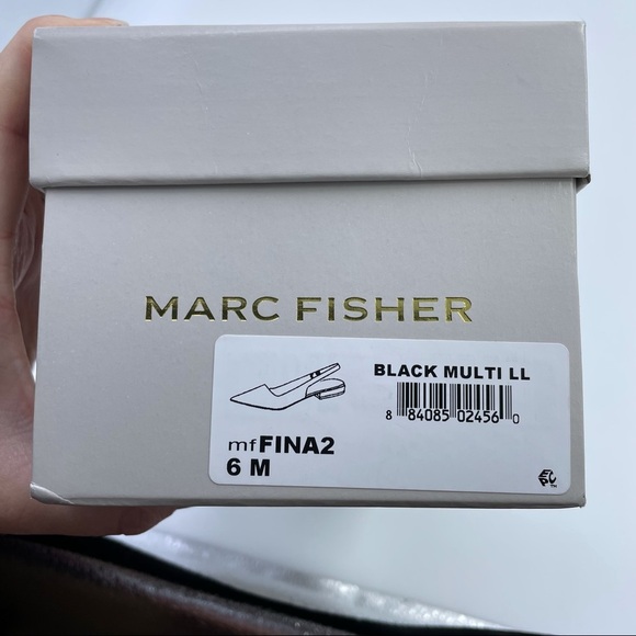 Marc Fisher Slingback Flats - Picture 10 of 12